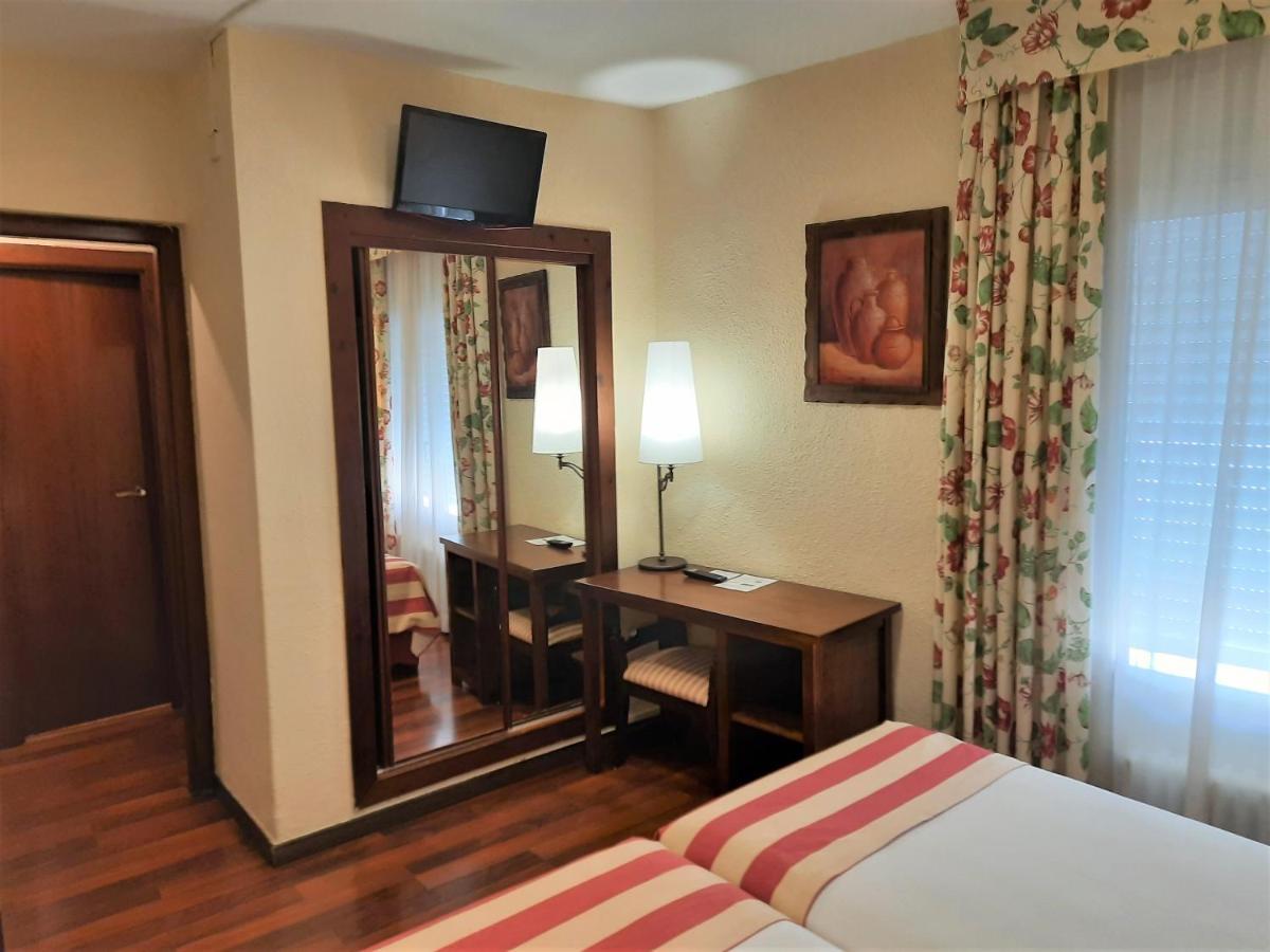 Hotel Urogallo ビエルハ 部屋 写真