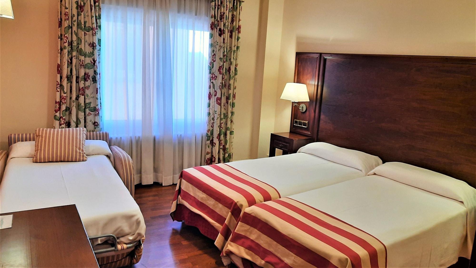 Hotel Urogallo ビエルハ エクステリア 写真