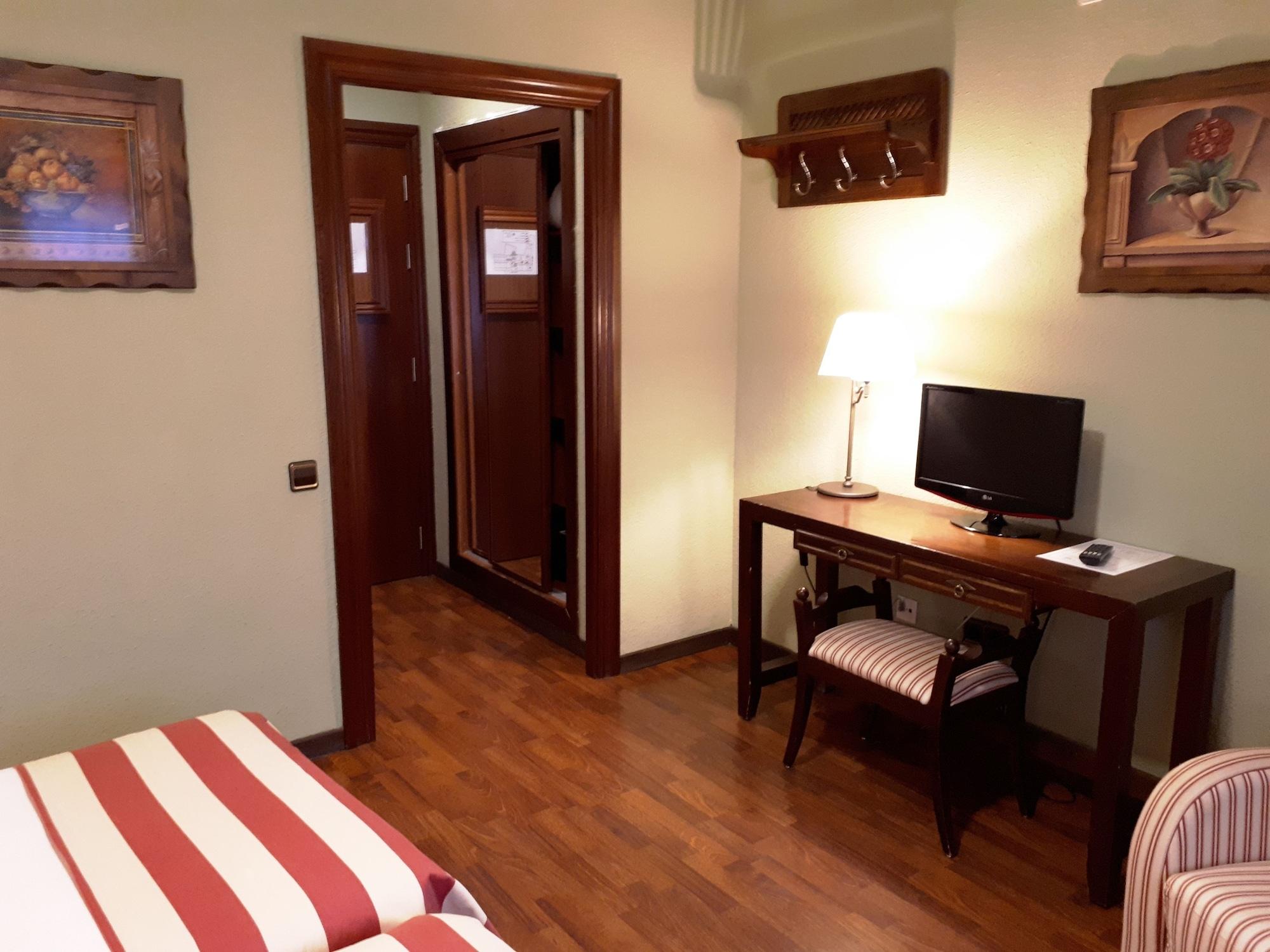 Hotel Urogallo ビエルハ エクステリア 写真