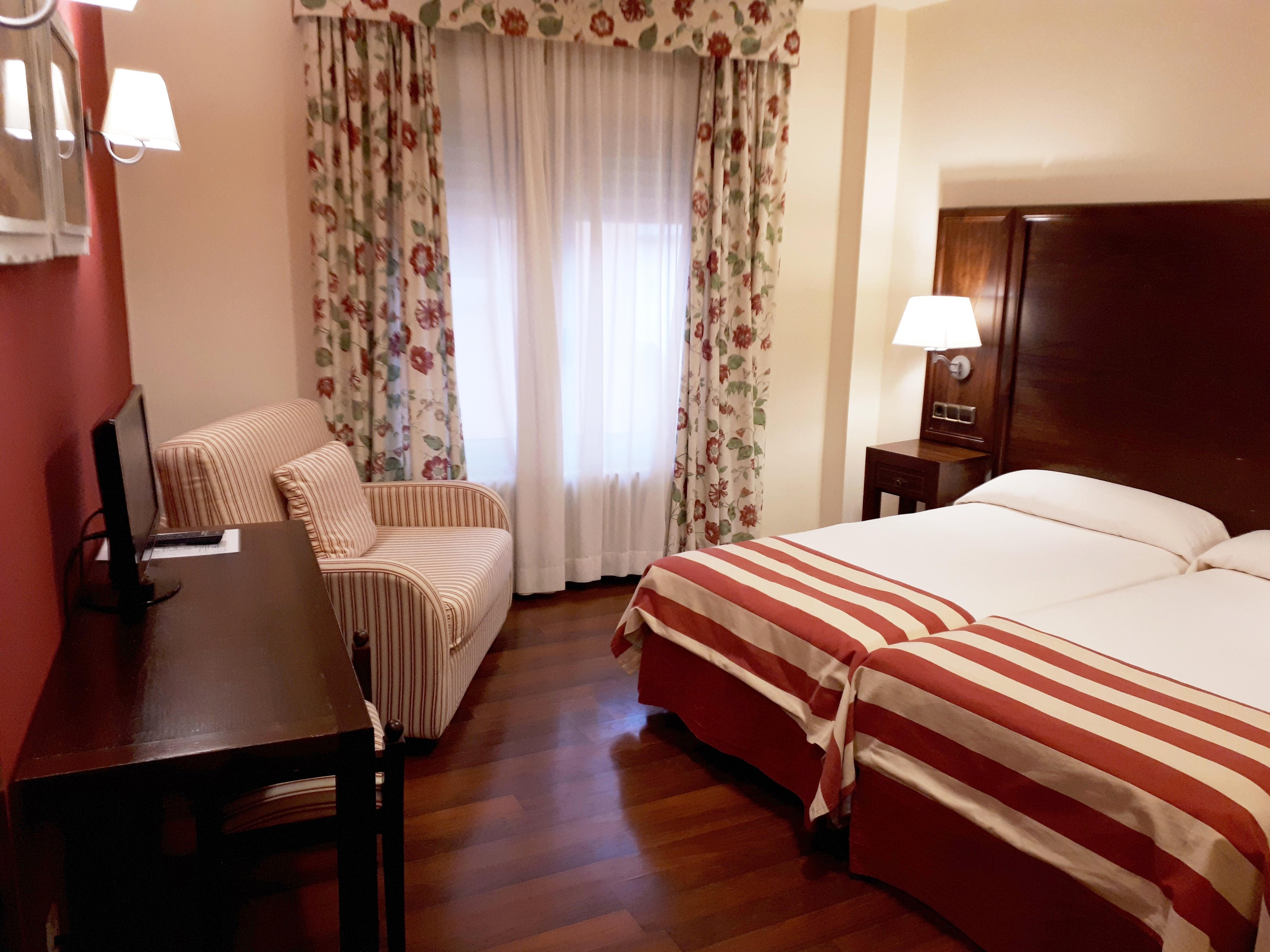 Hotel Urogallo ビエルハ エクステリア 写真