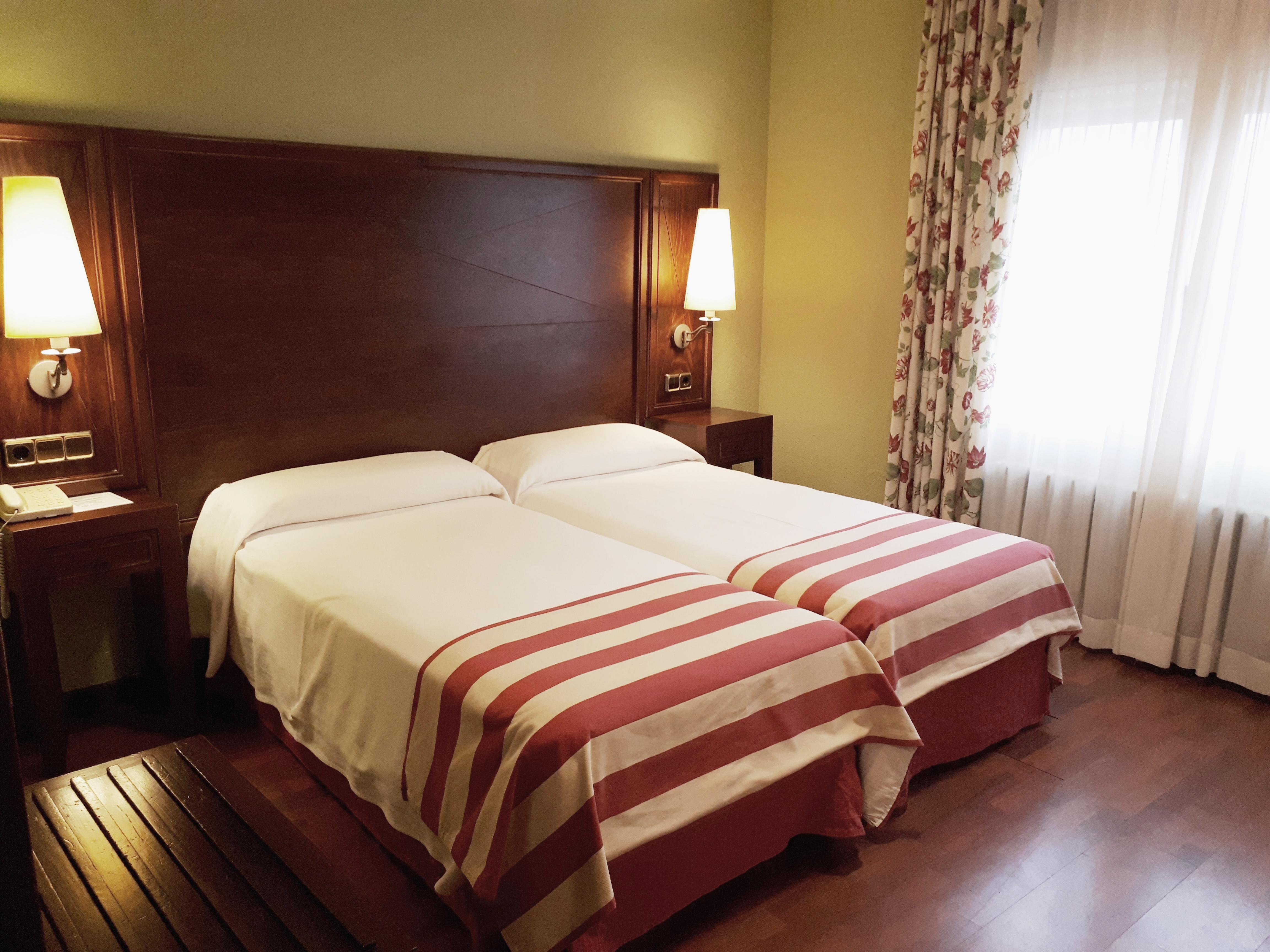 Hotel Urogallo ビエルハ エクステリア 写真