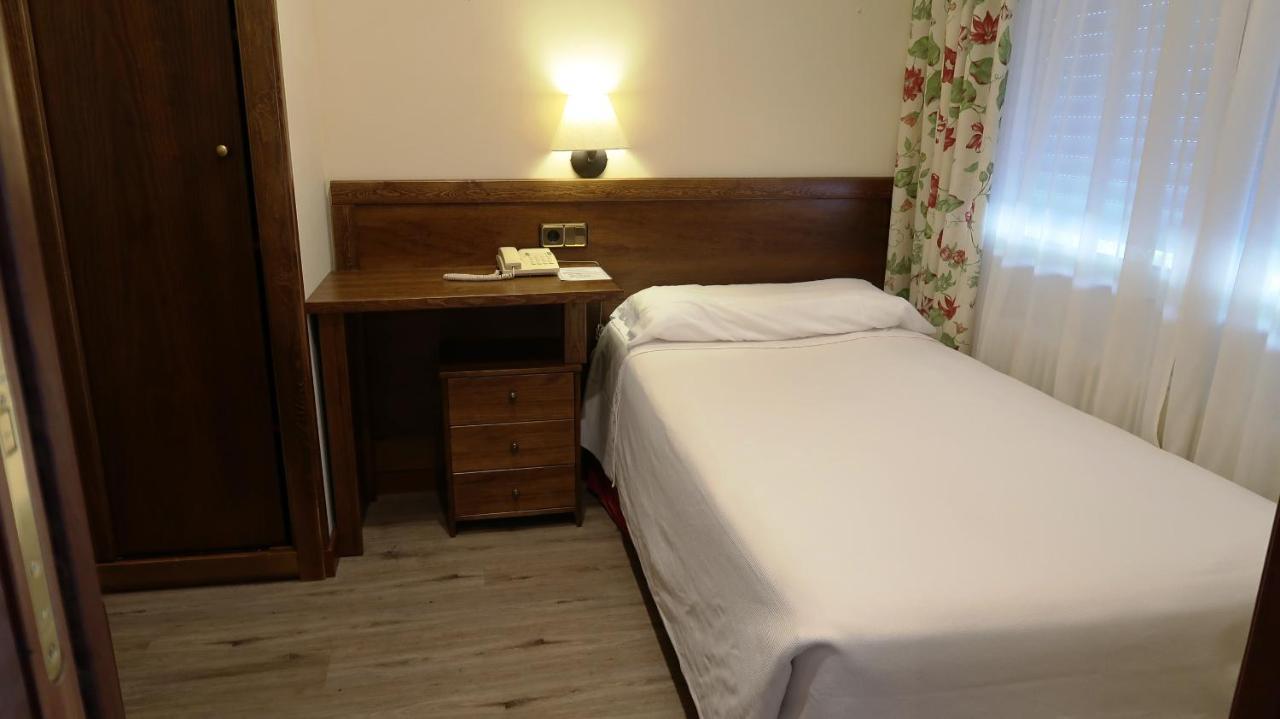 Hotel Urogallo ビエルハ エクステリア 写真