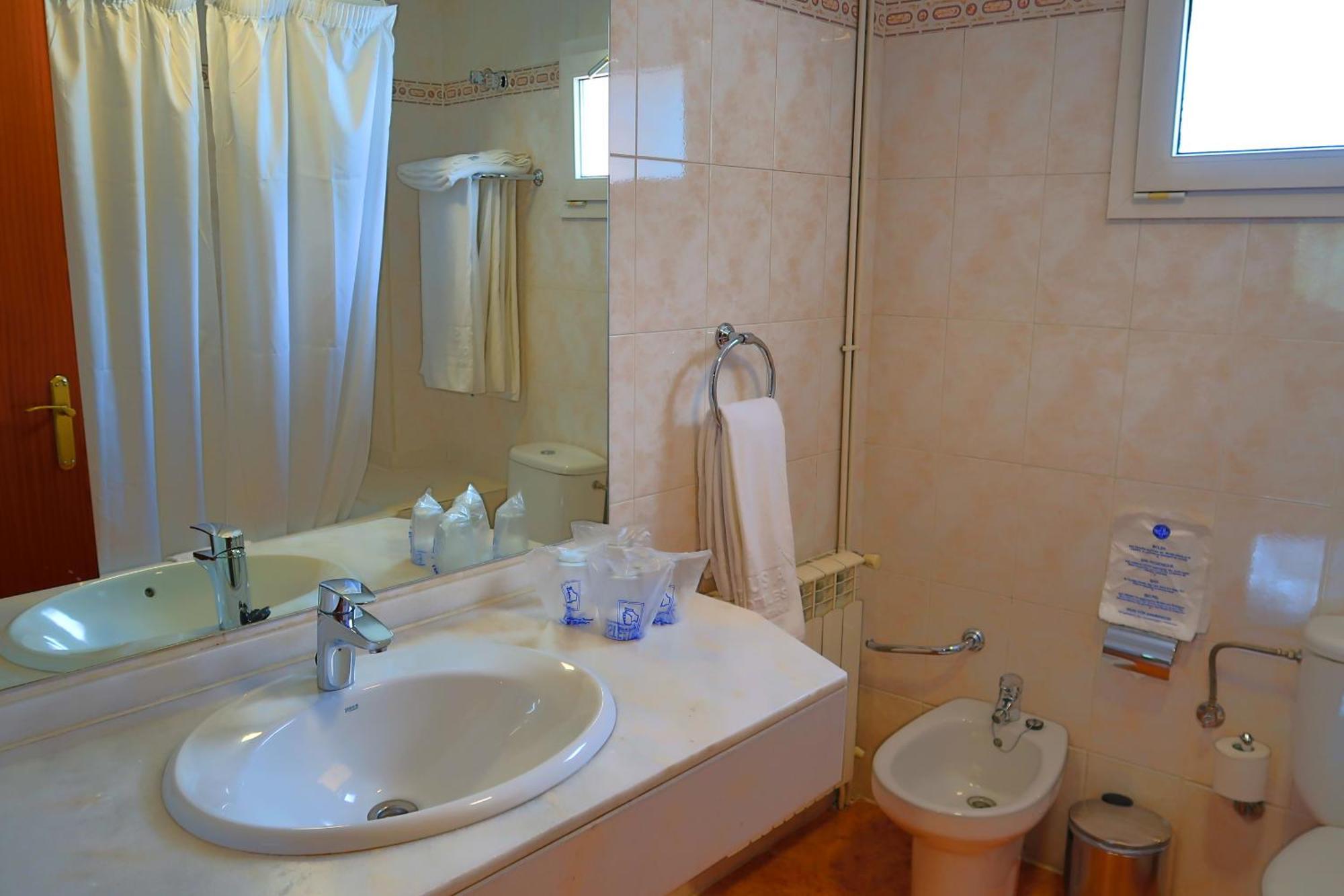 Hotel Urogallo ビエルハ 部屋 写真