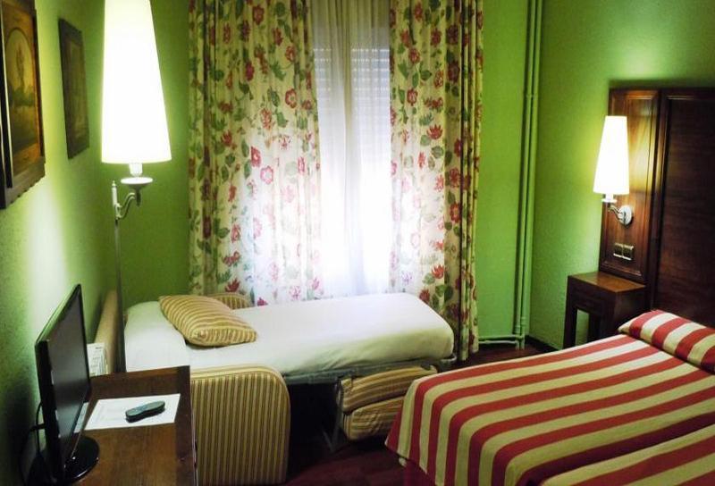 Hotel Urogallo ビエルハ エクステリア 写真